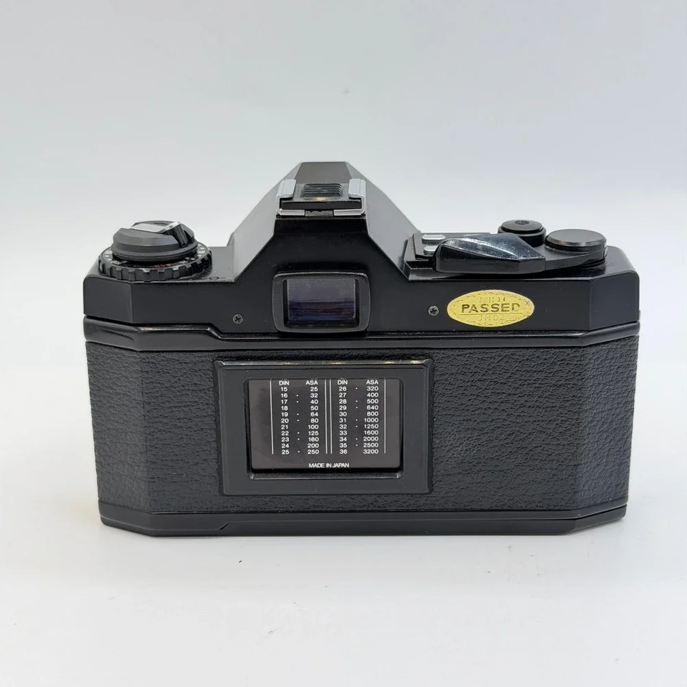 Cosina CT-7 / Petri GX-4 35mm SLR Film Camera W/ Petri 135mm f2.8 Lens TESTED!!